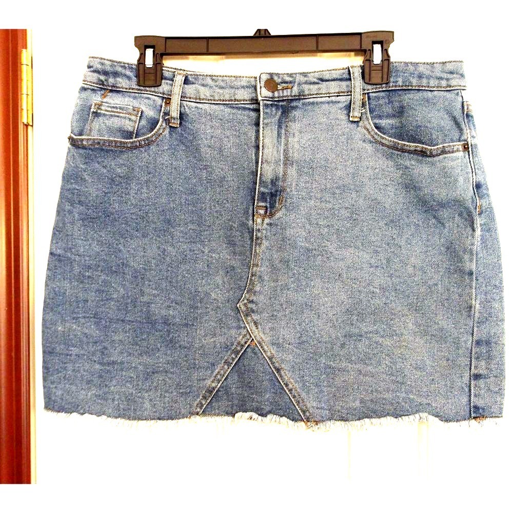 Mossimo Denim‎ Mini Skirt Frayed Hem Blue Jean Skirt Women's Size 16